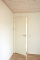 Stabil hvitmalt dør - 82,5 x 204 cm